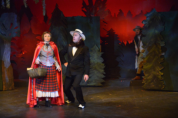 Red Ridinghood, Wolf